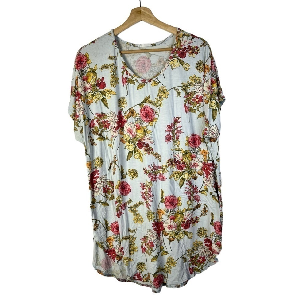 Boutique BomBom Light Blue‎ Floral Scoop Neck Short Sleeve T-Shirt XL